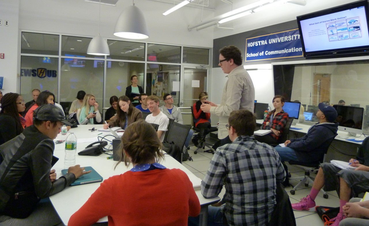 WKUT Online Editor Wells Dunbar takes Hofstra students through a typical day in the life of a social journalist.